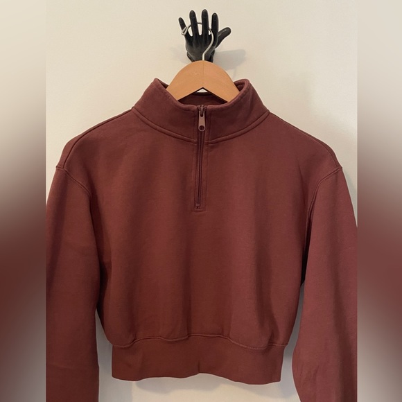 🔴SOLD~NWOT Brown crop sweat shirt. Zip neck, long sleeve. Ardene - Picture 3 of 6